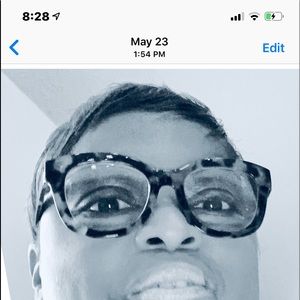 Meet your Posher, Felicia